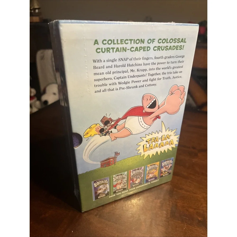 The Captain Underpants Colossal‎ Color Collection: From the Creator of Dog Man